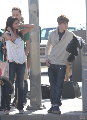 normal_064 - February 6th - Hanging Out at Santa Monica with Justin Bieber