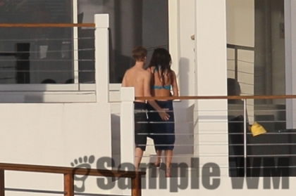 normal_036 - January 2 - In St Lucia With Justin Bieber