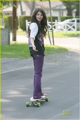 normal_selenafan06 - Skateboarding during lunch break on WOWP