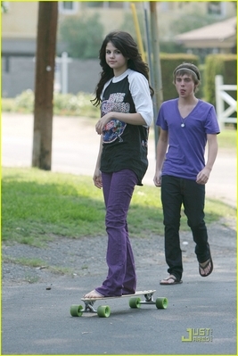 normal_selenafan020 - Skateboarding during lunch break on WOWP