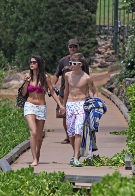 normal_002 - May 23rd - At the Beach with Justin Bieber