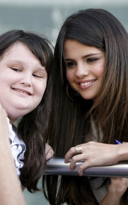 normal_002 - June 15th- Meeting Fans outside Good Morning Texas studios in Dallas - Texas