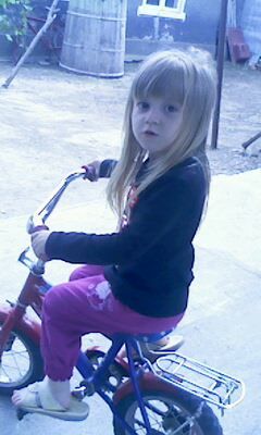 Raluca pe bicicleta