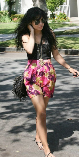 vanessa-hudgens_4 - vanessa hudgens