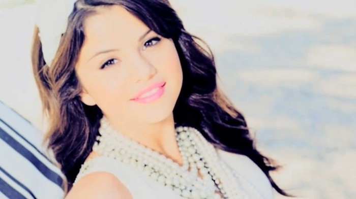 bscap0014 - Selena Gomez - Live life to the fullest - Support video