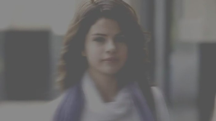 bscap0085 - Selena Gomez - Hero