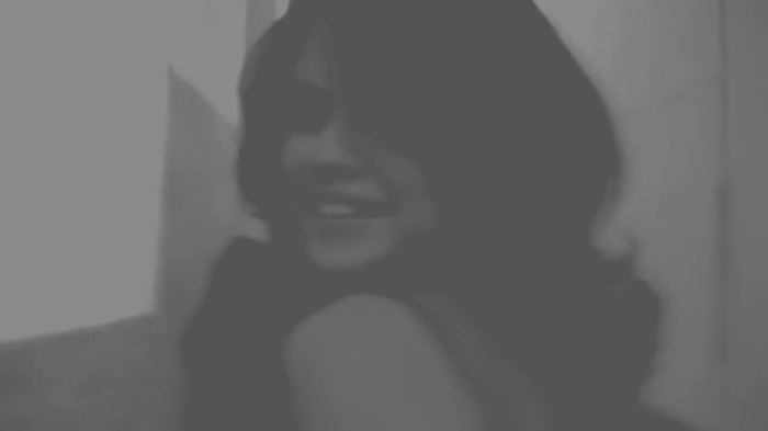 bscap0137 - Selena Gomez - Hero