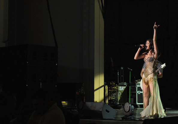 Selena+Gomez+Selena+Gomez+Scene+Concert+rBi_61XCusZl - Performs at the PNC Bank Arts Center - Holmdel - New Jersey