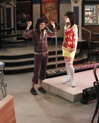 normal_08 - Wizards of Waverly Place Season 1 Episode 01 05 - Disenchanted Evening
