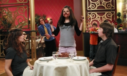 normal_13 - Wizards of Waverly Place Season 1 Episode 01 03 - I Almost Drowned in a Chocolate Fountain