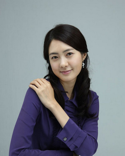 Lee Yo Won  53