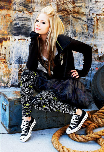 avril-lavigne-abbey-dawn-4