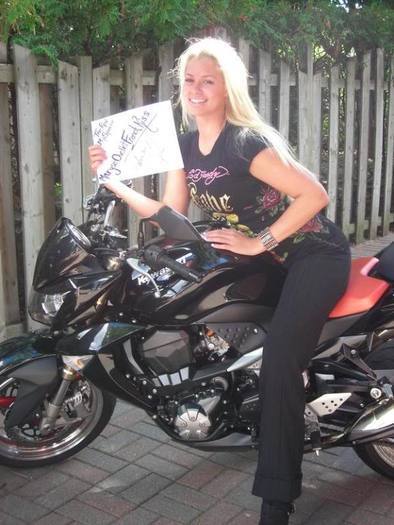 Maryse :> - Motorcycle