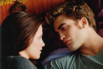 63537-bella-si-edward - Twilight Amurg