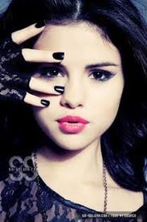 imagesCAMUOWWF - selena gomez