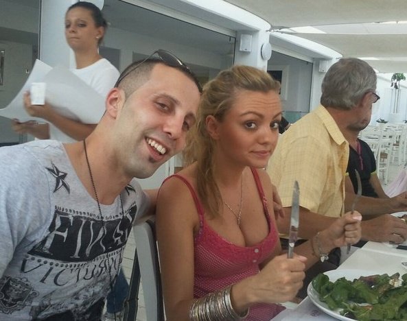 268703_199087233473465_164205446961644_466238_6819880_n - alexandra stan
