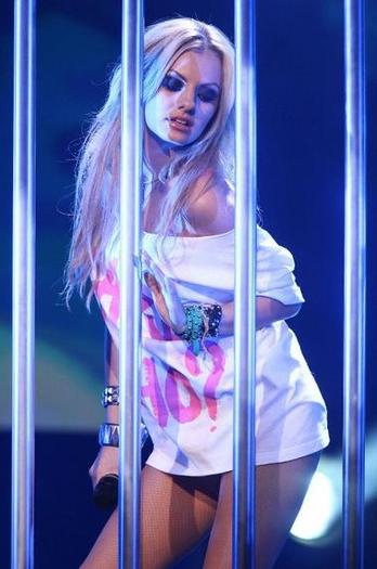 302669_256052444428226_254956224537848_856048_786619_n