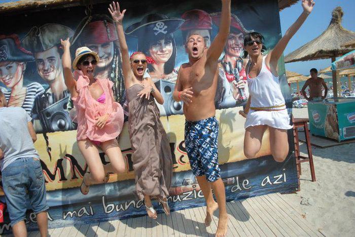 306775_226437480738440_164205446961644_542406_959129582_n