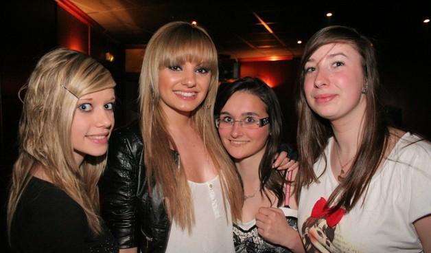 318352_255002734533197_254956224537848_852536_6548679_n