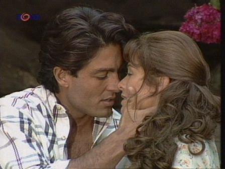Esmeralda_1237144492_2_1997