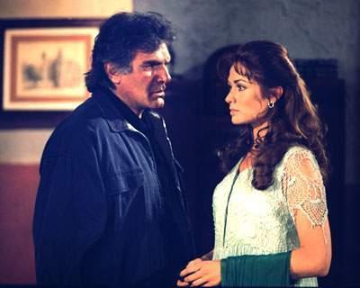 Esmeralda_1237144548_1_1997