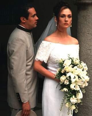 Esmeralda_1237144548_2_1997