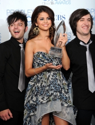 normal_128 - 5 01 2011 People Choice Awards