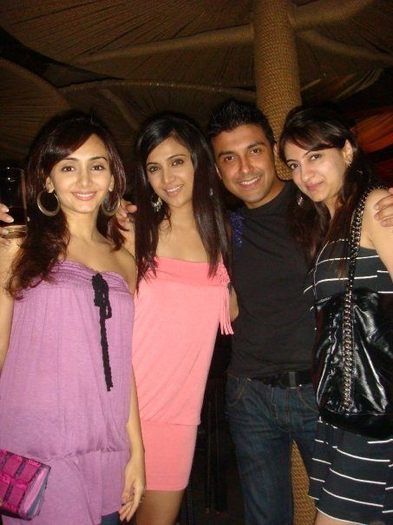 260436_224954280860009_154546784567426_755370_2148123_n - xxRidhima-Shilpa Anandxx