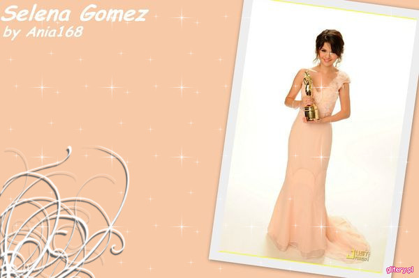 47222087_HZUBHKYKH - selena gomez