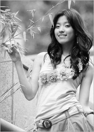 Han Hyo Joo (31) - 0 Poze de profil 0