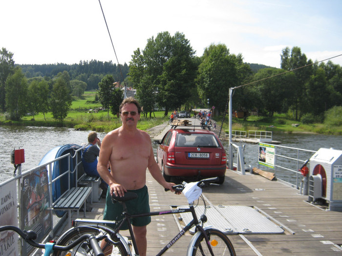 coboram pe partea de est