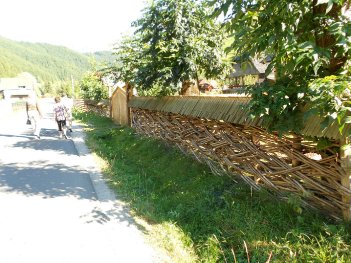 gard rustic - BRAN  SI MOECIU