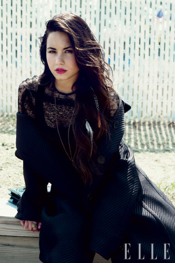 Lasa-ma in pace !  Nu vreau sa te mai vad in viata mea !