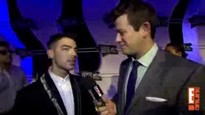 bscap0005 - 2011 VMAs Joe Jonas