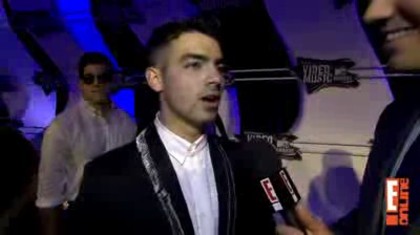 bscap0023 - 2011 VMAs Joe Jonas