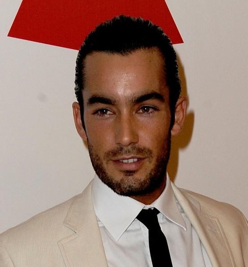 Aar_n_D_az_1291224569_2 - Aaron Diaz