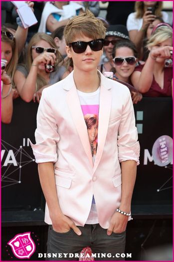 Justin-Bieber-MuchMusic-Video-Awards-3 - justin bieber