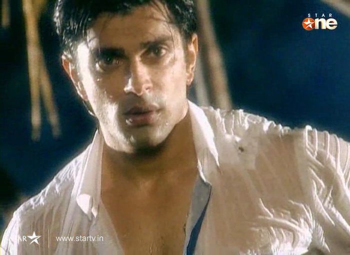 171775_190943174261120_154546784567426_556680_5409292_o - xxKaran Singh Grover-Armaanxx
