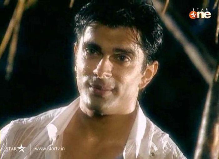 173067_190943847594386_154546784567426_556695_5457278_o - xxKaran Singh Grover-Armaanxx