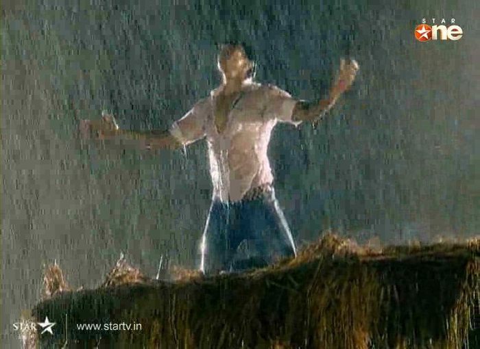 175683_190940790928025_154546784567426_556628_3601150_o - xxKaran Singh Grover-Armaanxx
