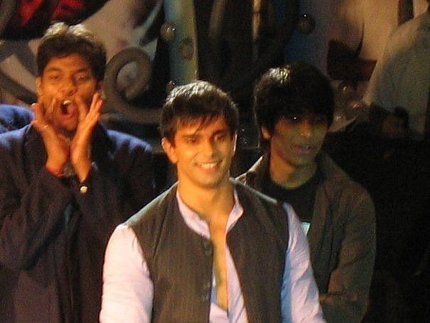 269732_230934003595370_154546784567426_779239_7339059_n - xxKaran Singh Grover-Armaanxx