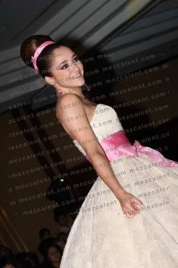 90oci9 - Sherlyn