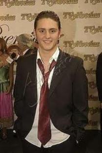 images2 - Diego Bustamante
