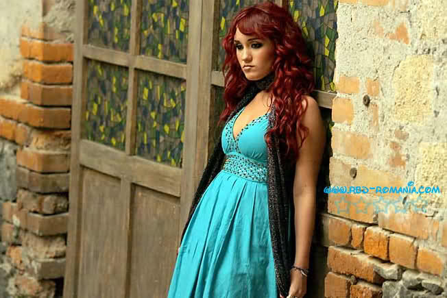 7y3ac9f - Dulce Maria