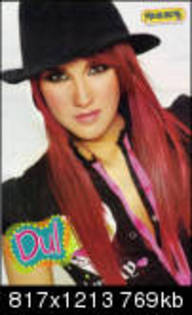 scnrevreb12yk41te7ce8.th - Dulce Maria