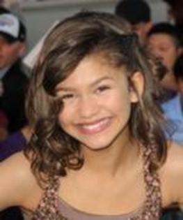 47488872_XGBHVHPTX - sedinta foto Zendaya Coleman3