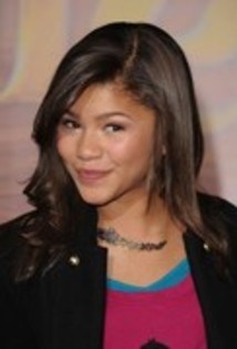 39993199_YEFDANQMH - sedinta foto Zendaya Coleman5