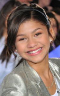 45095934_ZSGCJLKOG - Zendaya Coleman