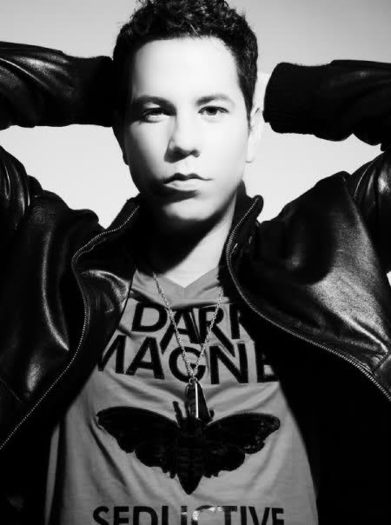 23r738w - Christian Chavez