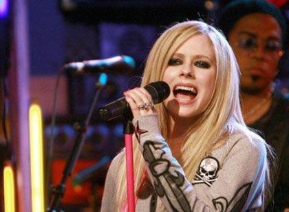 Avril poza 21 - Poze cu Avril Lavigne